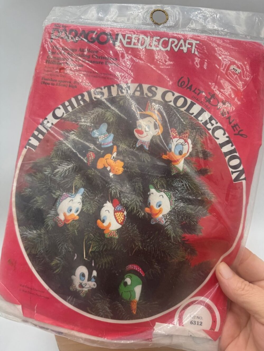 vintage Paragon Needlecraft "The Christmas Collection" felt applique ornament ki
